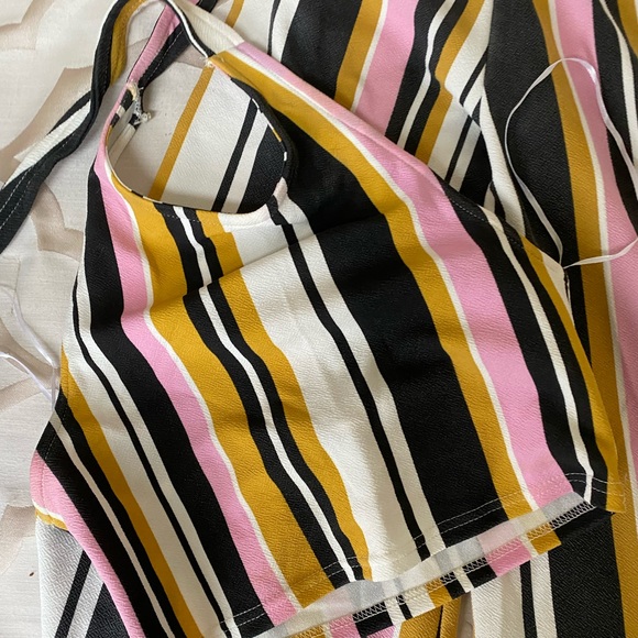 Halter Top + Wide Leg Pant Set - Picture 4 of 5